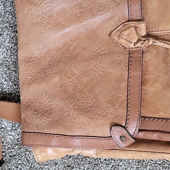 The Sak Ventura Convertible Backpack Bag Leather Tobacco Floral Embossed - Picture 2 of 5